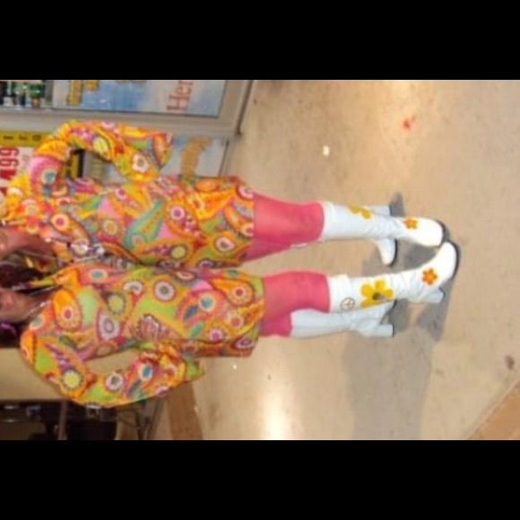 60s dress - Picture 2 of 2